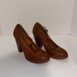 Crown Vintage T-Strap Mary Jane Pump